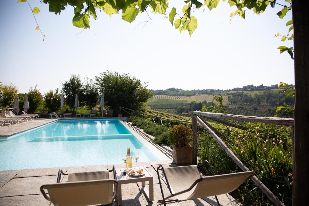 Agriturismo La Torricella Monforte D'Alba Exterior photo